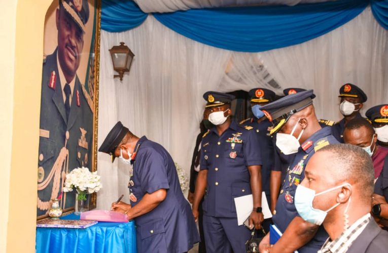 CAS Pays Condolence Visit To Family Of Late Air Marshal Nsikak Eduok, Commiserates With Governor Emmanuel.