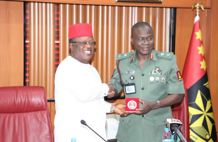 GOVERNOR UMAHI CONGRATULATES COAS, ADVOCATES SUPPORT FOR THE NIGERIAN ARMY.