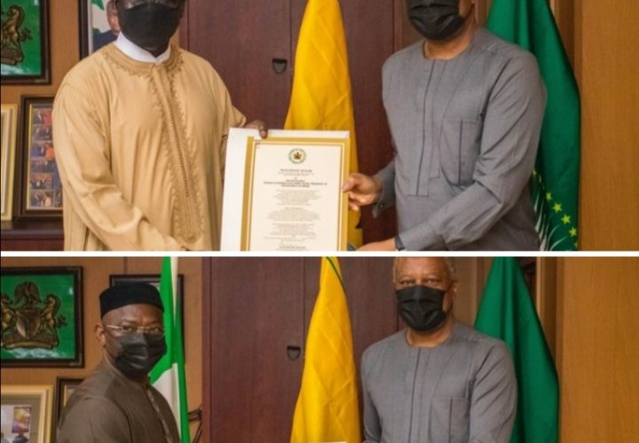 Ex-Service Chiefs Buratai, Olonisakin Receive  Letters Of Credence From The Minister Of Foreign Affairs, Geoffrey Onyeama.