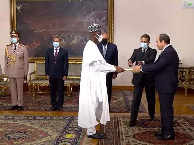 NIGERIAN AMBASSADOR TO EGYPT AND PALESTINE, NURA ABBA RIMI PRESENTS LETTERS OF CREDENCE.