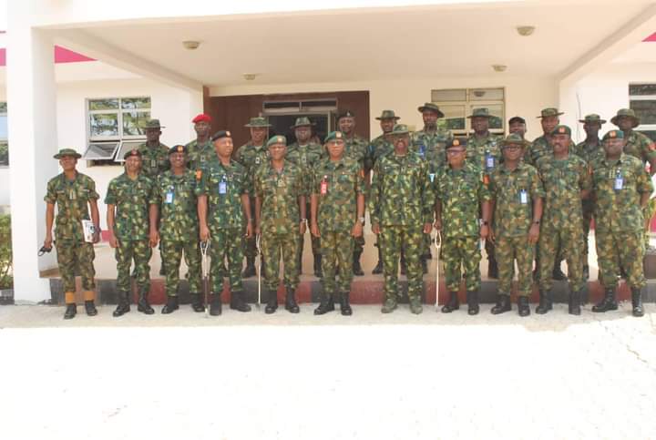 COMMANDER TRADOC NA VISITS NAGWAMATSE BARRACKS,Commends Troops’ doggedness.