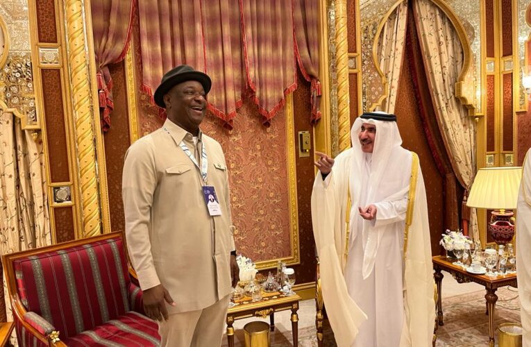 The Minister Of Aviation And Aerospace Development With His counterpart From The State Of Qatar.