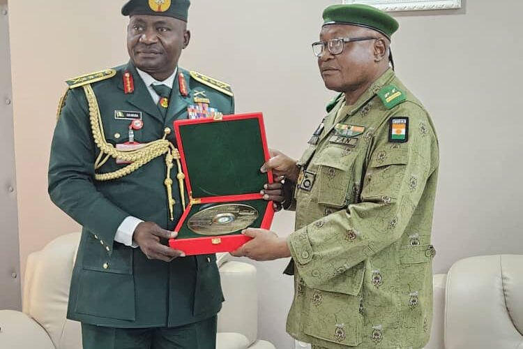 CDS Meets With Nigerien Counterpart: Signed MOU To Enhance Security Cooperation.