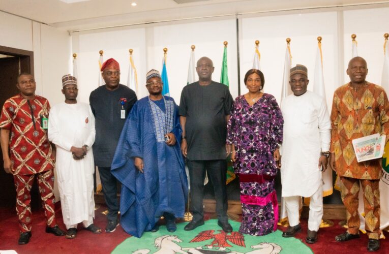 Petroleum Resources Ministers Receives Directors On Christmas And New Year Homage.